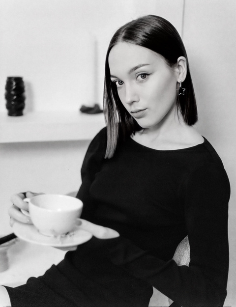 Polina. 尼基塔·杰米多夫