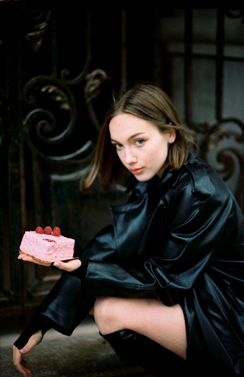Polina，生日快乐！. 尼基塔·杰米多夫