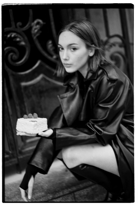 Polina，生日快乐！. 尼基塔·杰米多夫