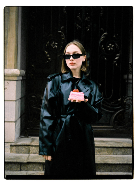 Polina，生日快乐！. 尼基塔·杰米多夫