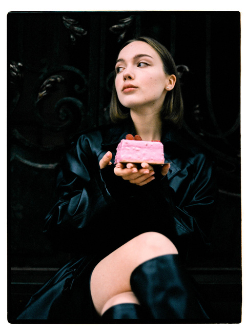 Polina，生日快乐！. 尼基塔·杰米多夫